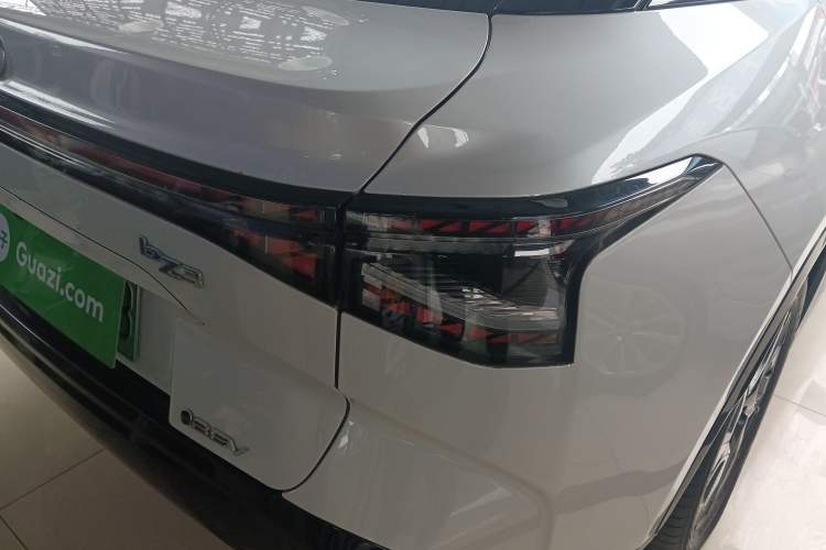 Used Toyota bZ3 2023 517 km Elite PRO Right Rear Taillight