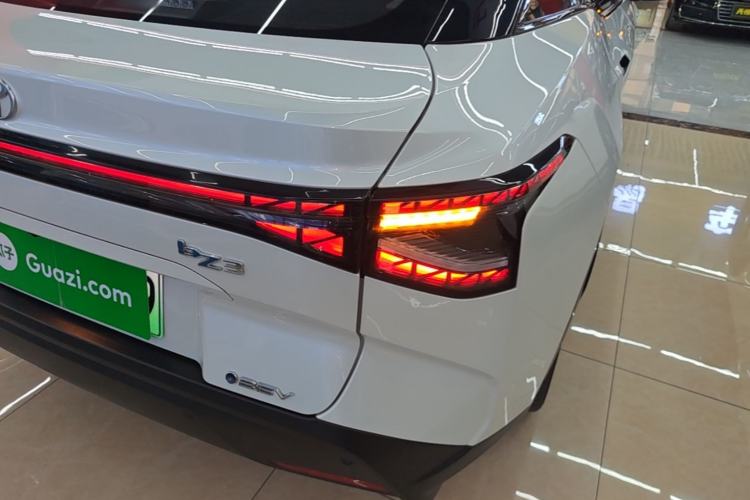 Used Toyota bZ3 2023 517 km Elite PRO Right Rear Taillight