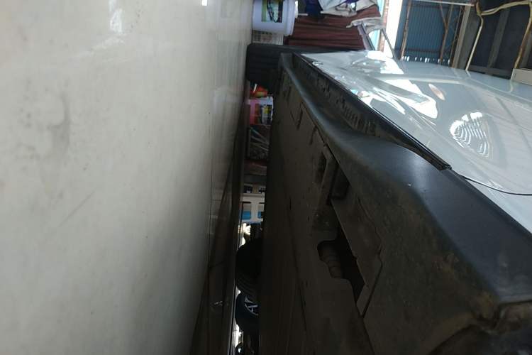 Used Toyota bZ3 2023 517 km Elite PRO Right Side Sill
