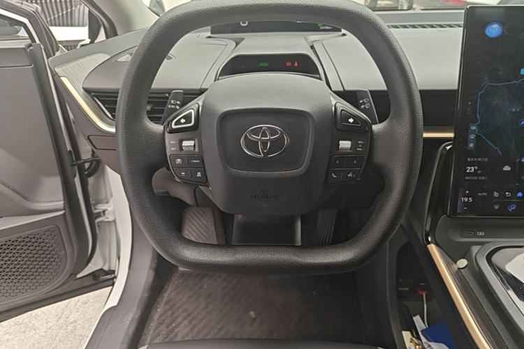 Used Toyota bZ3 2023 517 km Elite PRO Steering Wheel