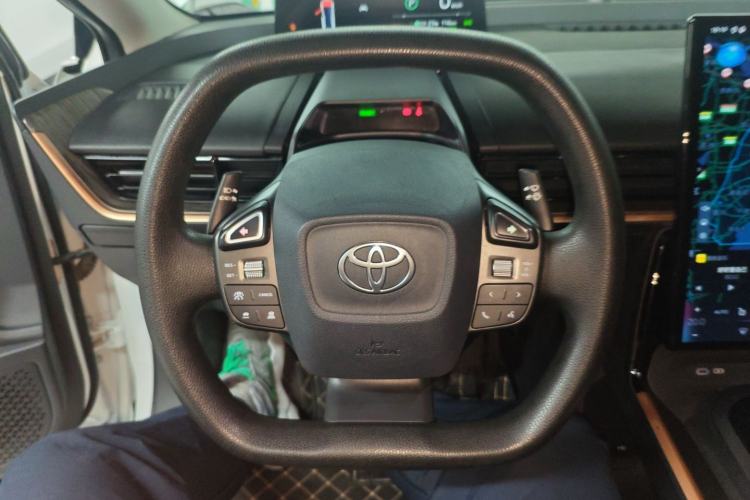 Used Toyota bZ3 2023 517 km Elite PRO Steering Wheel