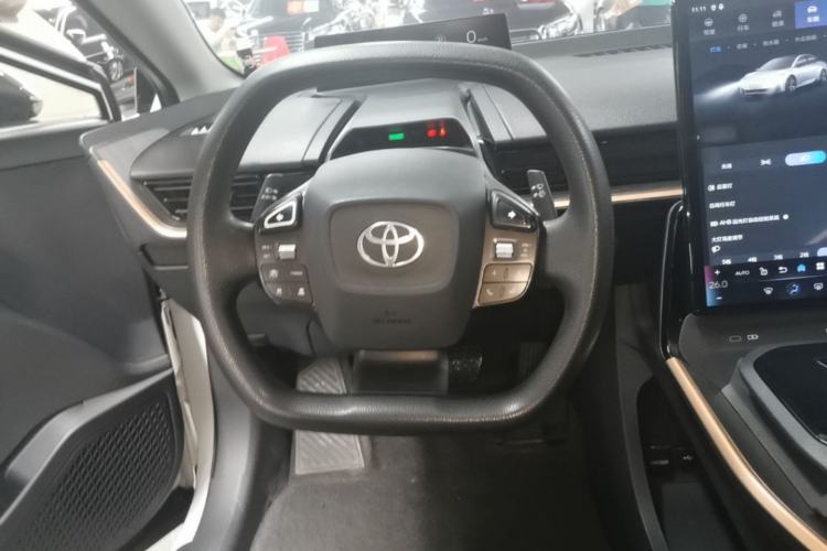 Used Toyota bZ3 2023 517 km Elite PRO Steering Wheel