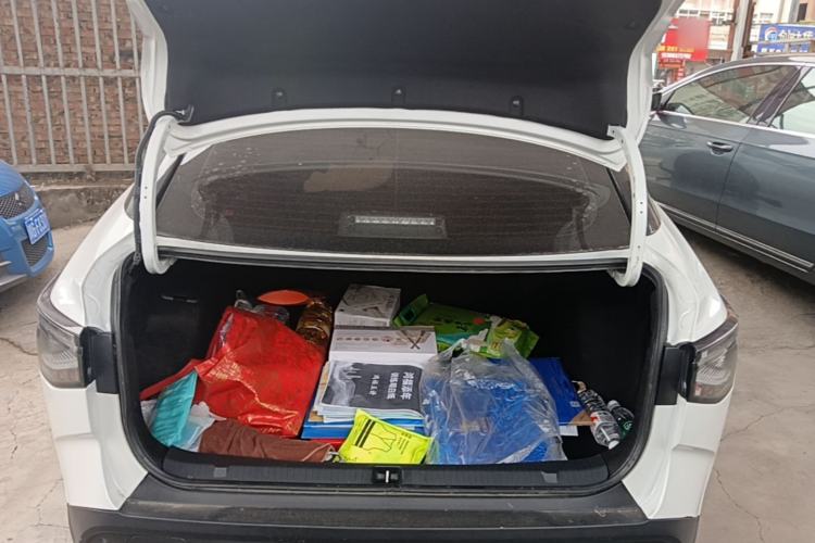 Used Toyota bZ3 2023 517 km Elite PRO Trunk
