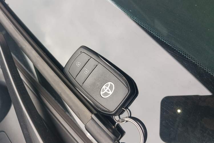 Used Toyota bZ3 2023 517 km Elite PRO Vehicle Key