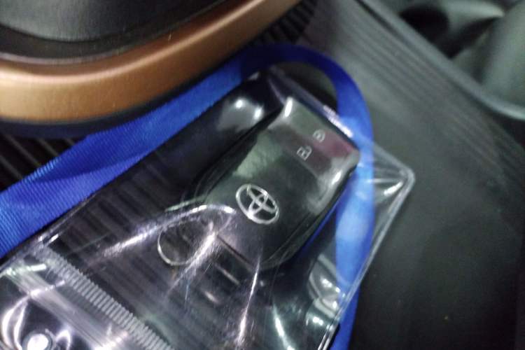 Used Toyota bZ3 2023 517 km Elite PRO Vehicle Key
