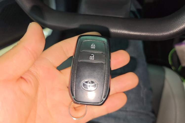 Used Toyota bZ3 2023 517 km Elite PRO Vehicle Key