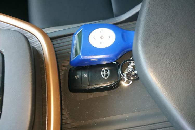 Used Toyota bZ3 2023 517 km Elite PRO Vehicle Key