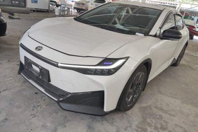 Used Toyota bZ3 2023 616 km Long-Range Premium