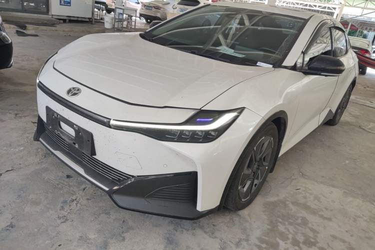 Used Toyota bZ3 2023 616 km Long-Range Premium Guazi used car, China used car export, Used car for sale, Used cars, Cheapest cars for sale