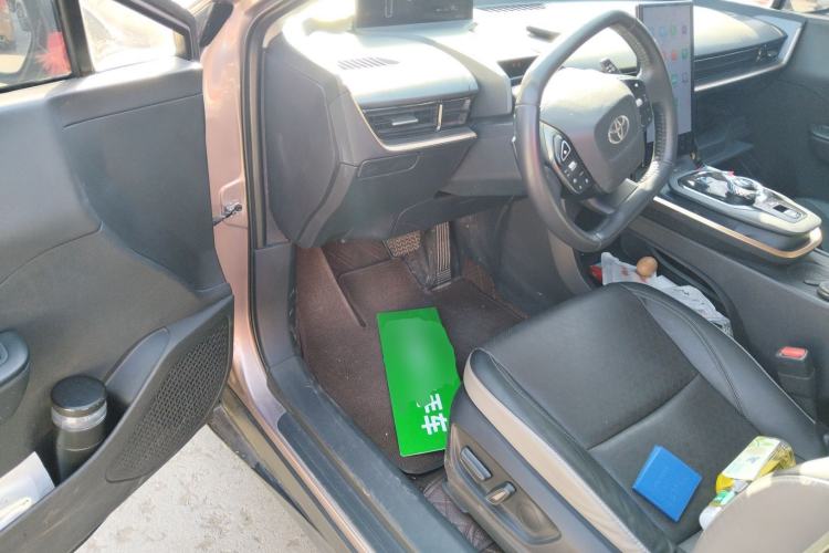 Used Toyota bZ3 2023 616 km Long-Range Premium Driver Seat