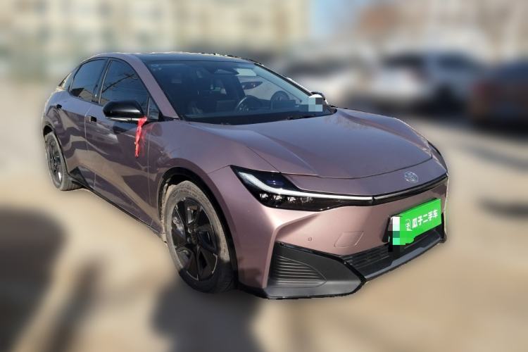 Used Toyota bZ3 2023 616 km Long-Range Premium Front Right 45 Deg