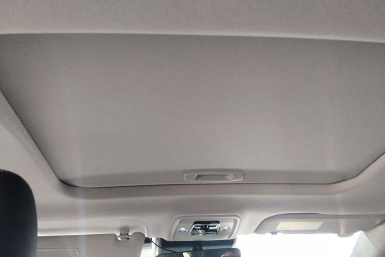 Used Toyota bZ3 2023 616 km Long-Range Premium Headliner