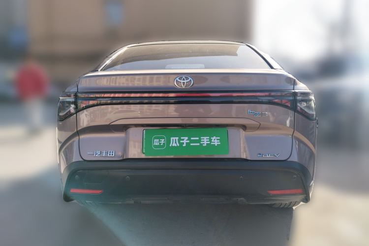 Used Toyota bZ3 2023 616 km Long-Range Premium Rear