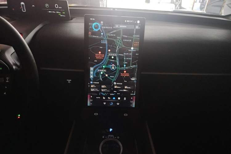 Used Toyota bZ3 2024 517 km Elite PRO Audio And AC Panel