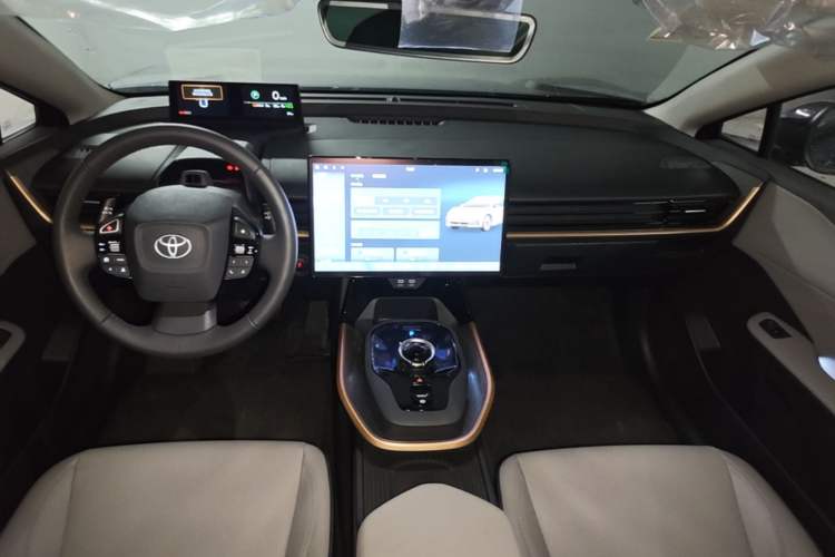 Used Toyota bZ3 2024 616 km Long-Range Premium Center Console
