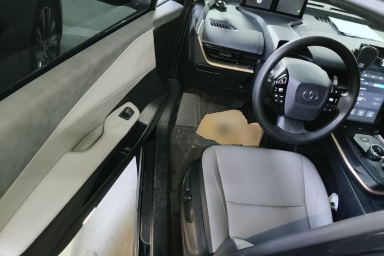 Used Toyota bZ3 2024 517 km Elite PRO Driver Seat