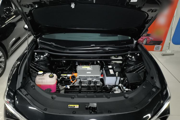 Used Toyota bZ3 2024 517 km Elite PRO Engine Bay