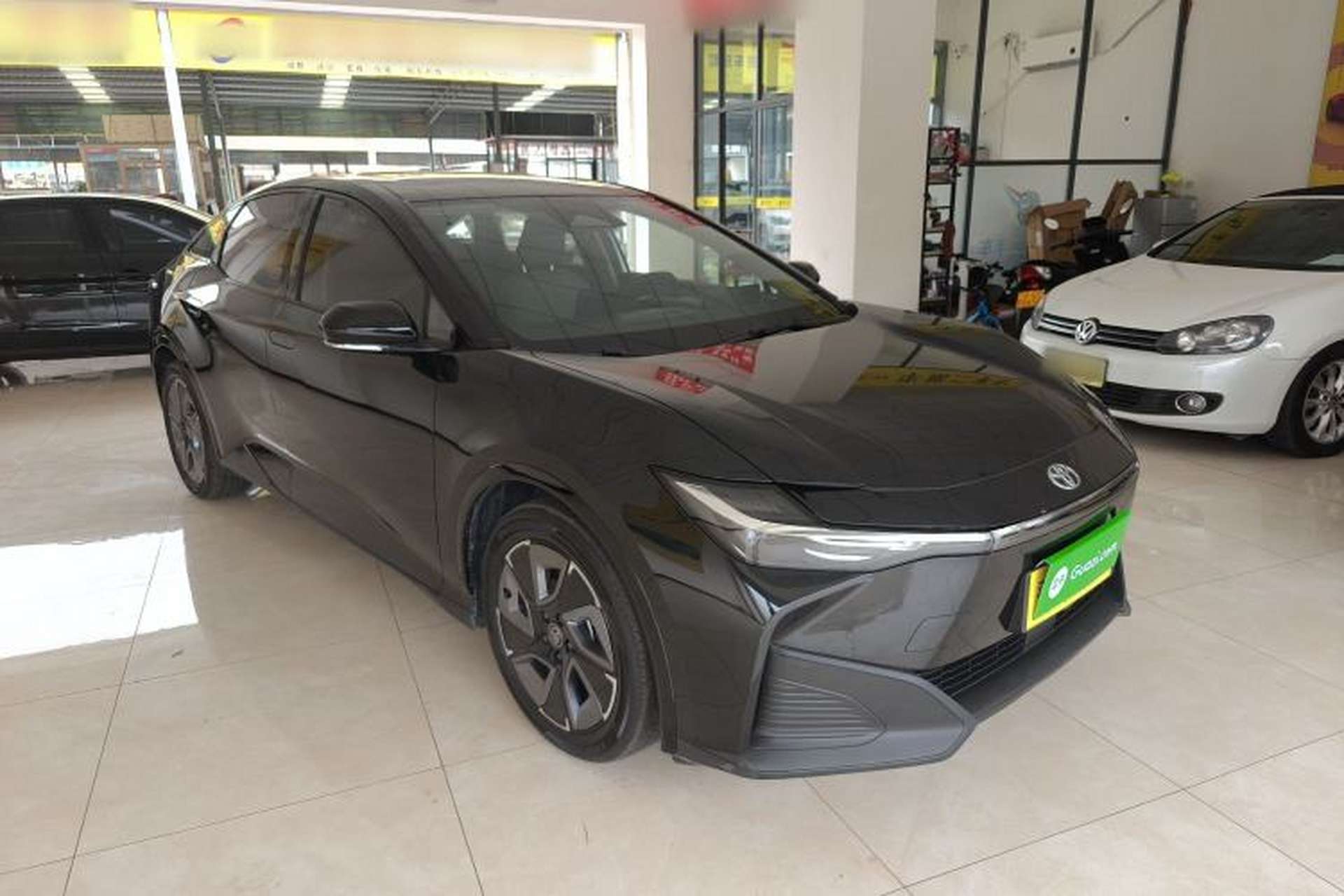 Used Toyota bZ3 2024 517 km Elite PRO Front Right 45 Deg