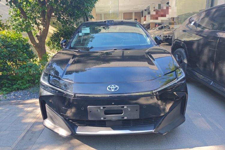 Used Toyota bZ3 2024 616 km Long-Range Premium Front