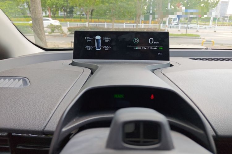 Used Toyota bZ3 2024 616 km Long-Range Premium Instrument Cluster
