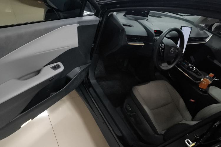 Used Toyota bZ3 2024 517 km Elite PRO Interior 3
