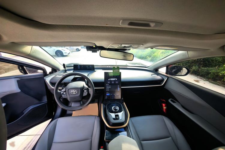 Used Toyota bZ3 2024 517 km Elite PRO Interior 4