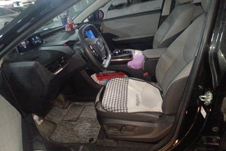 Used Toyota bZ3 2024 517 km Elite PRO Left Front Seat