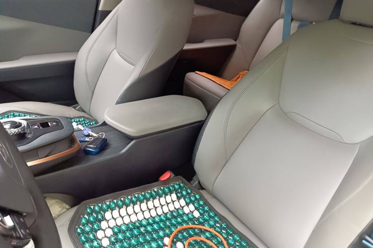 Used Toyota bZ3 2024 517 km Elite PRO Left Front Seat