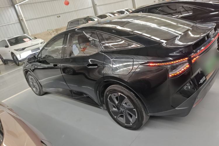 Used Toyota bZ3 2024 517 km Elite PRO Left Side