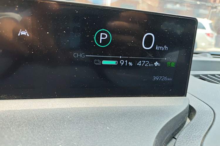 Used Toyota bZ3 2024 517 km Elite PRO Odometer Close Up