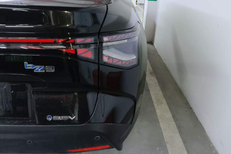Used Toyota bZ3 2024 517 km Elite PRO Right Rear Taillight