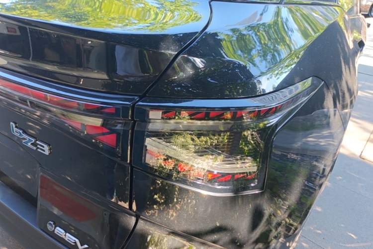 Used Toyota bZ3 2024 616 km Long-Range Premium Right Rear Taillight