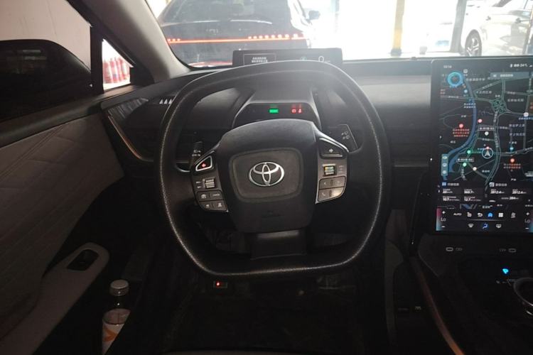 Used Toyota bZ3 2024 517 km Elite PRO Steering Wheel