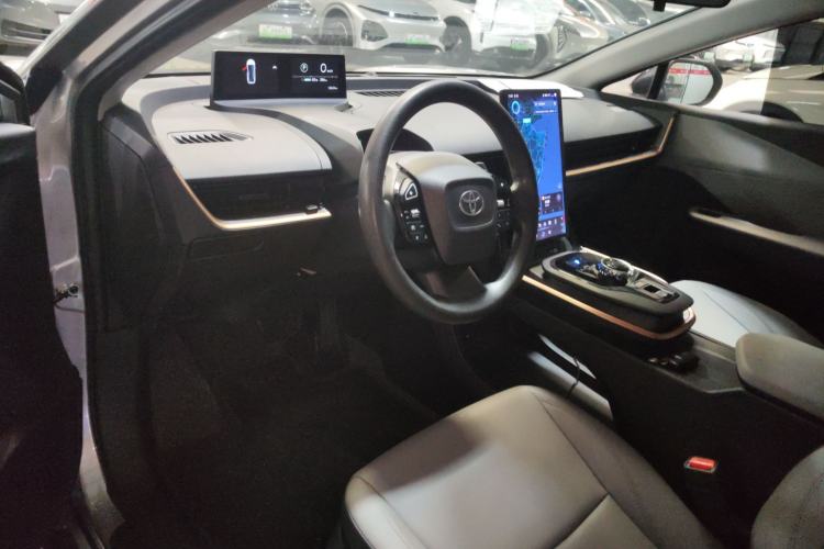 Used Toyota bZ3 2024 517 km Elite PRO Interior 2