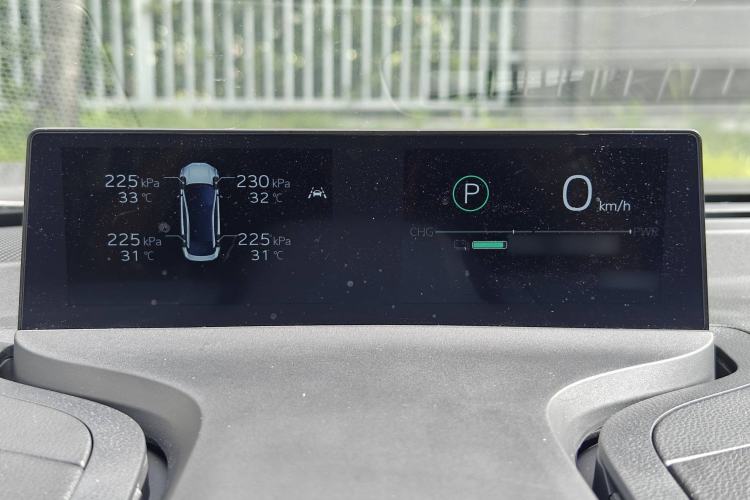 Used Toyota bZ3 2024 517 km Elite PRO Interior 5