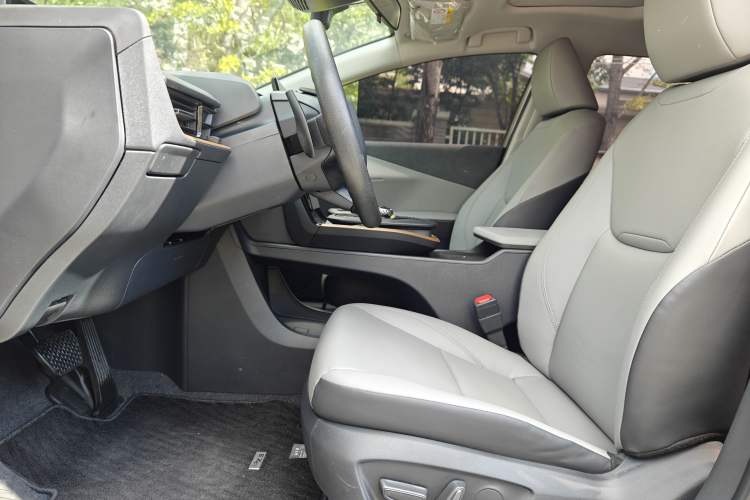 Used Toyota bZ3 2024 517 km Elite PRO Interior 7