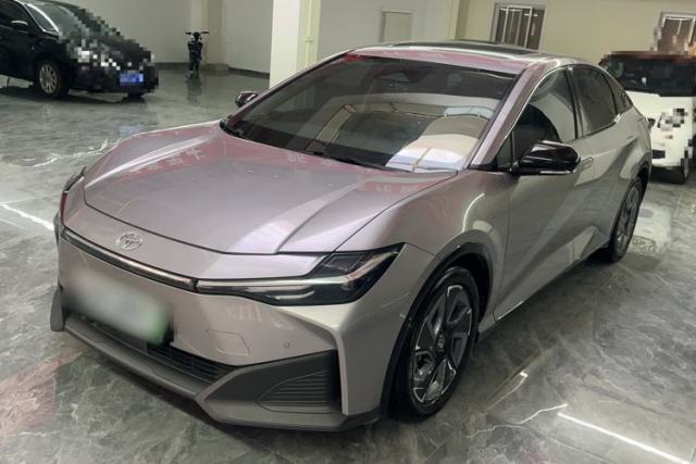 Used Toyota bZ3 2024 517 km Elite PRO