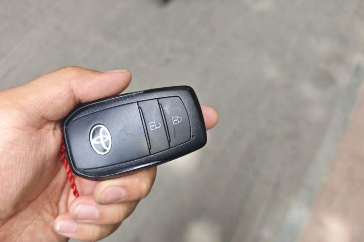 Used Toyota bZ3 2024 517 km Elite PRO Vehicle Key
