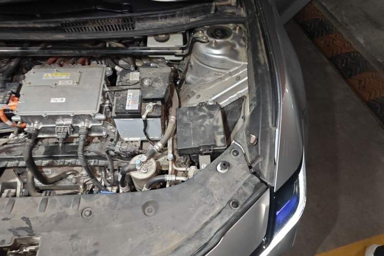 Used Toyota bZ3 2024 616 km Long-Range PRO Engine Bay Left