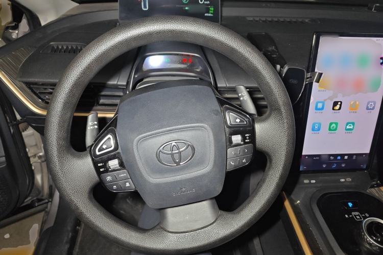 Used Toyota bZ3 2024 616 km Long-Range PRO Steering Wheel