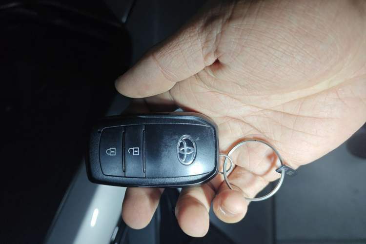 Used Toyota bZ3 2024 616 km Long-Range PRO Vehicle Key
