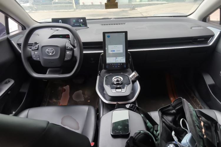 Used Toyota bZ3  Center Console