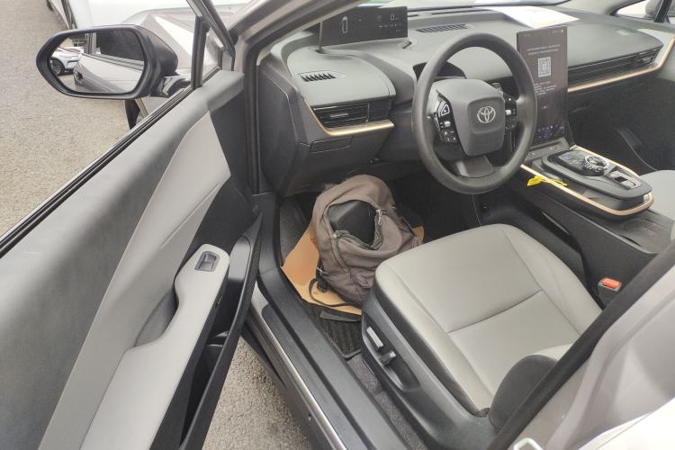 Used Toyota bZ3 2024 517 km Elite PRO Driver Seat
