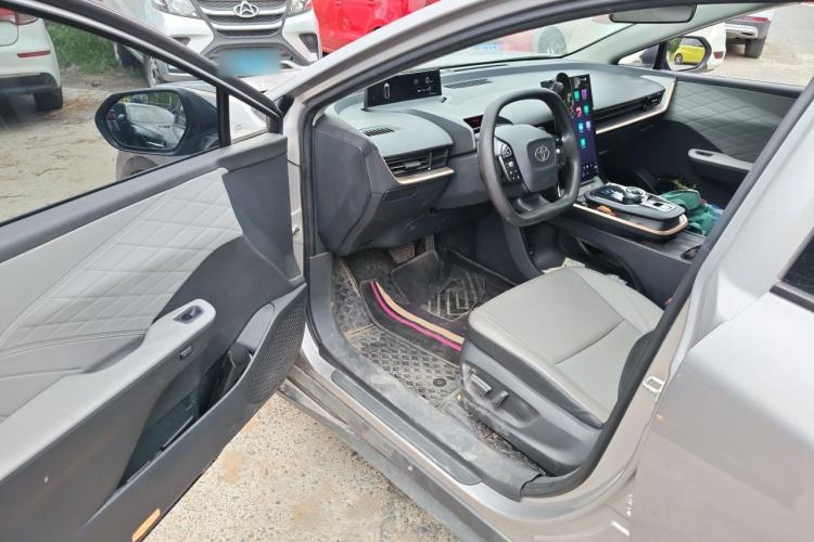 Used Toyota bZ3 2024 517 km Elite PRO Driver Seat