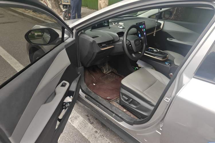 Used Toyota bZ3 2024 517 km Elite PRO Driver Seat