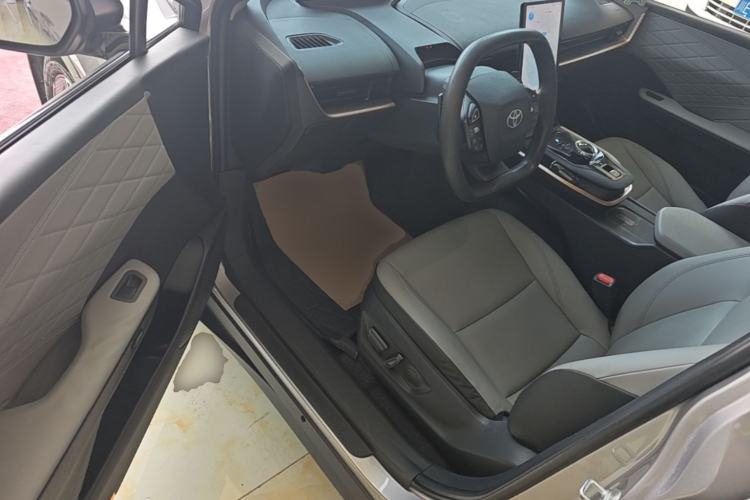 Used Toyota bZ3 2024 517 km Elite PRO Driver Seat