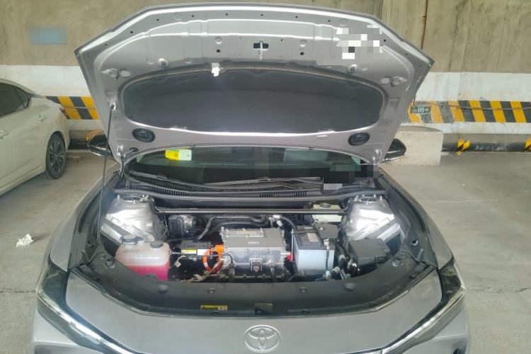 Used Toyota bZ3 2024 517 km Elite PRO Engine Bay