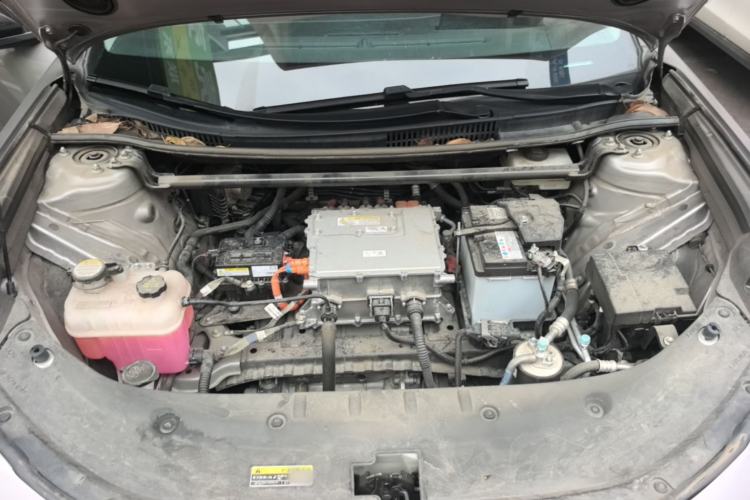 Used Toyota bZ3 2024 517 km Elite PRO Engine Bay