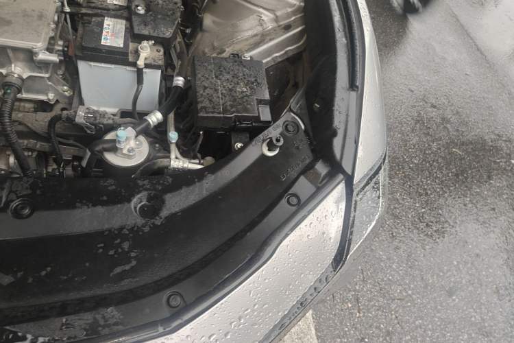 Used Toyota bZ3 2024 517 km Elite PRO Engine Bay Left