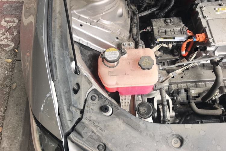 Used Toyota bZ3 2024 517 km Elite PRO Engine Bay Right